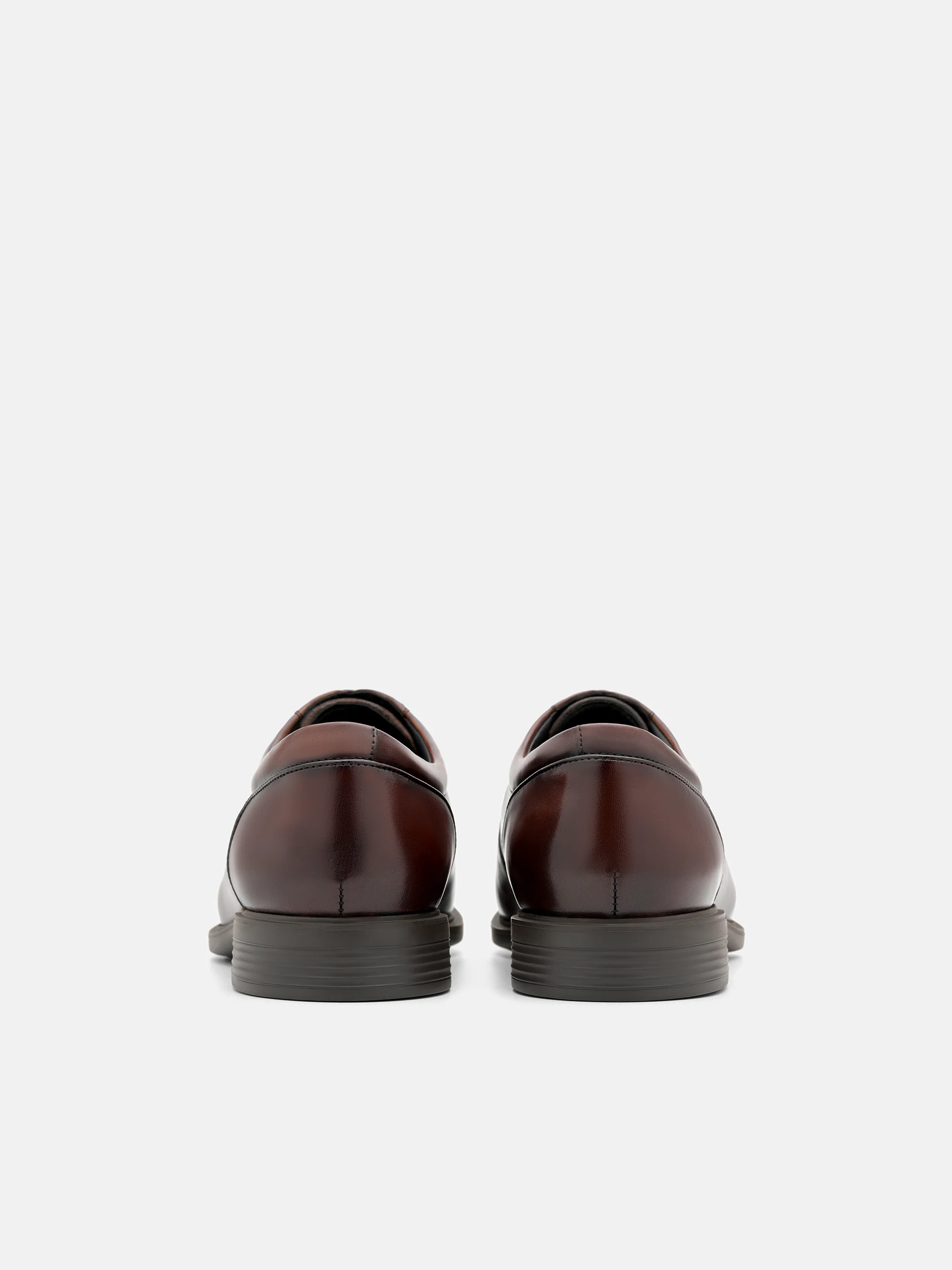 Altitude Lightweight Leather Derby Shoes - Image 4
