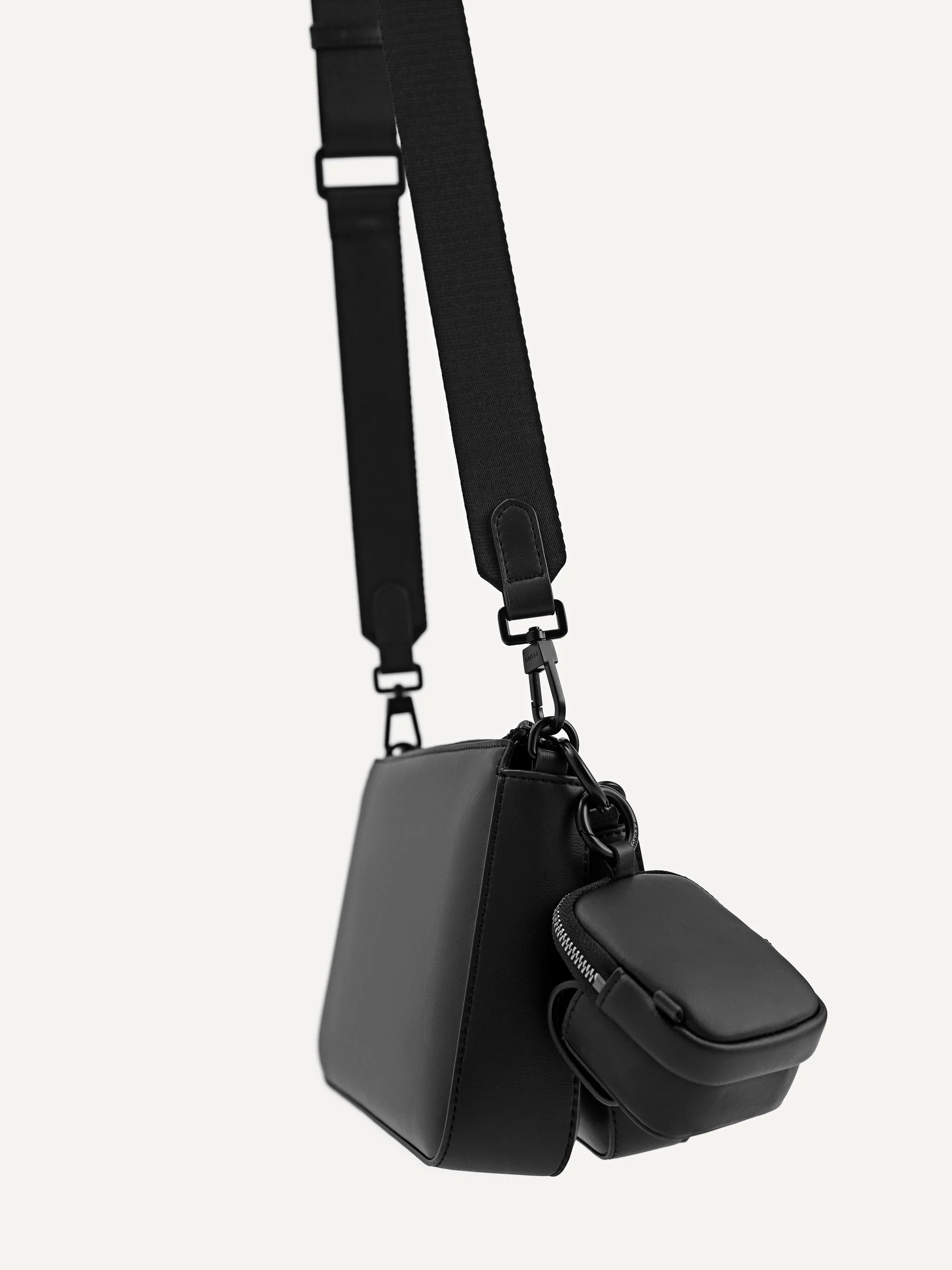 Frank Sling Bag - Image 5