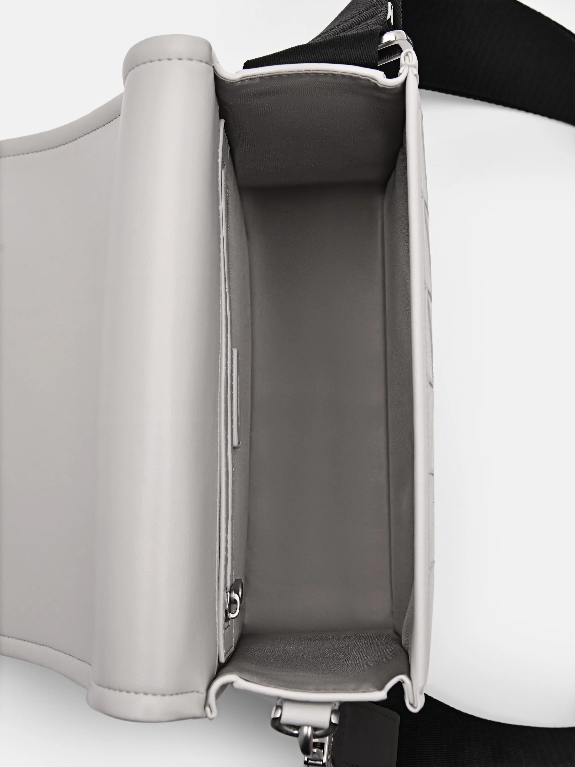 Apollo Sling Bag - Image 17