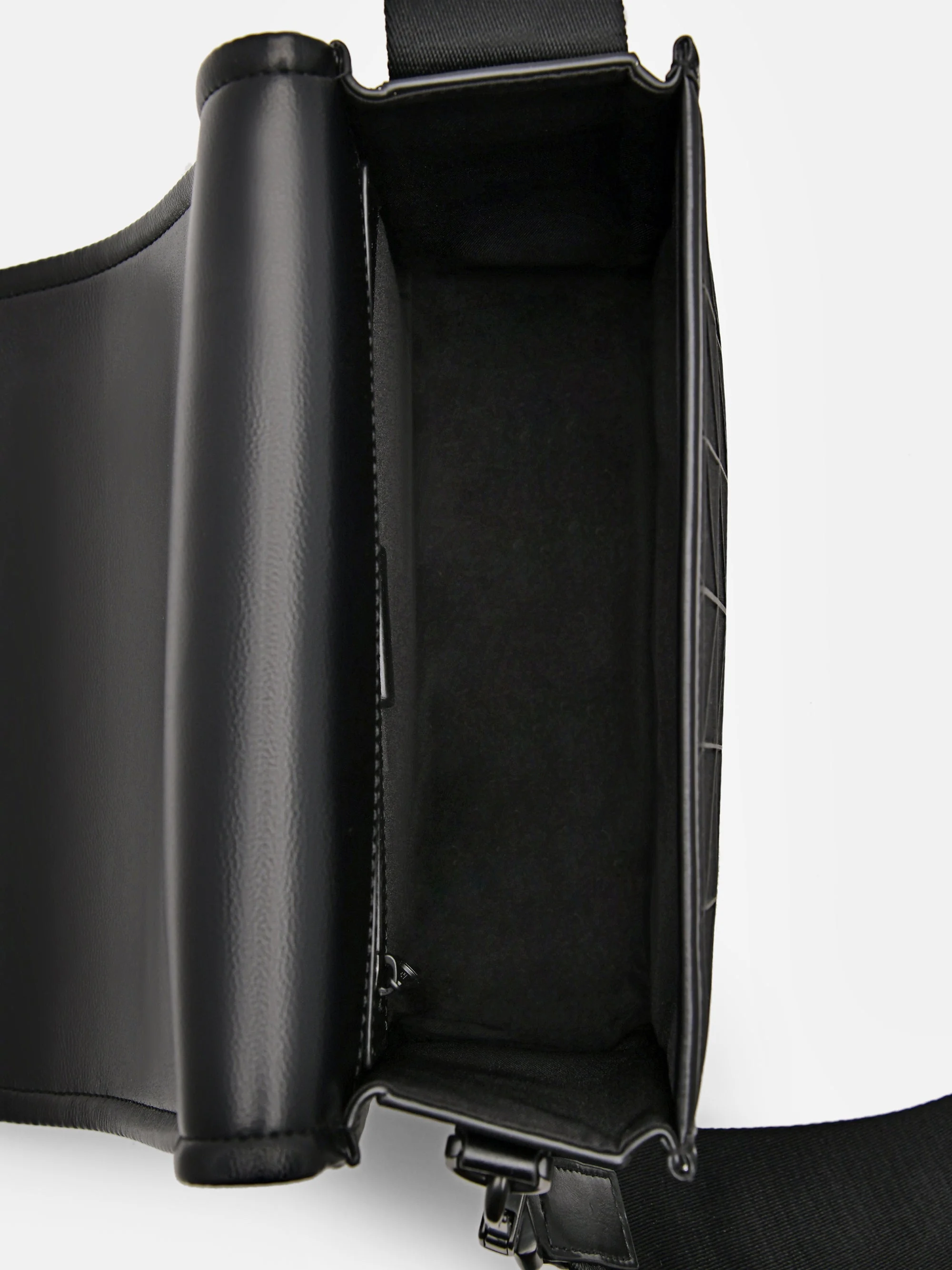 Apollo Sling Bag - Image 5