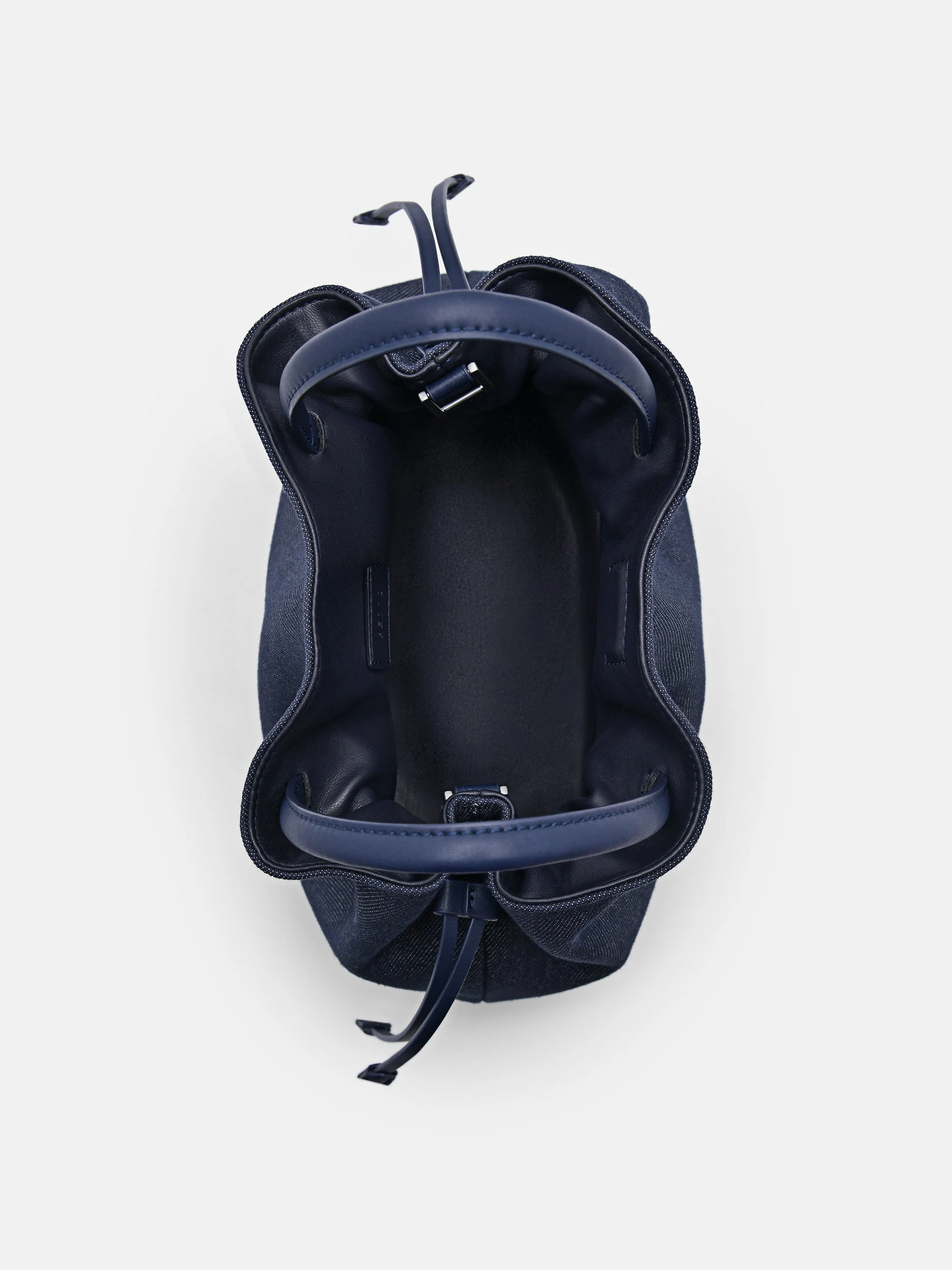 Quen Drawstring Bucket Bag - Image 9