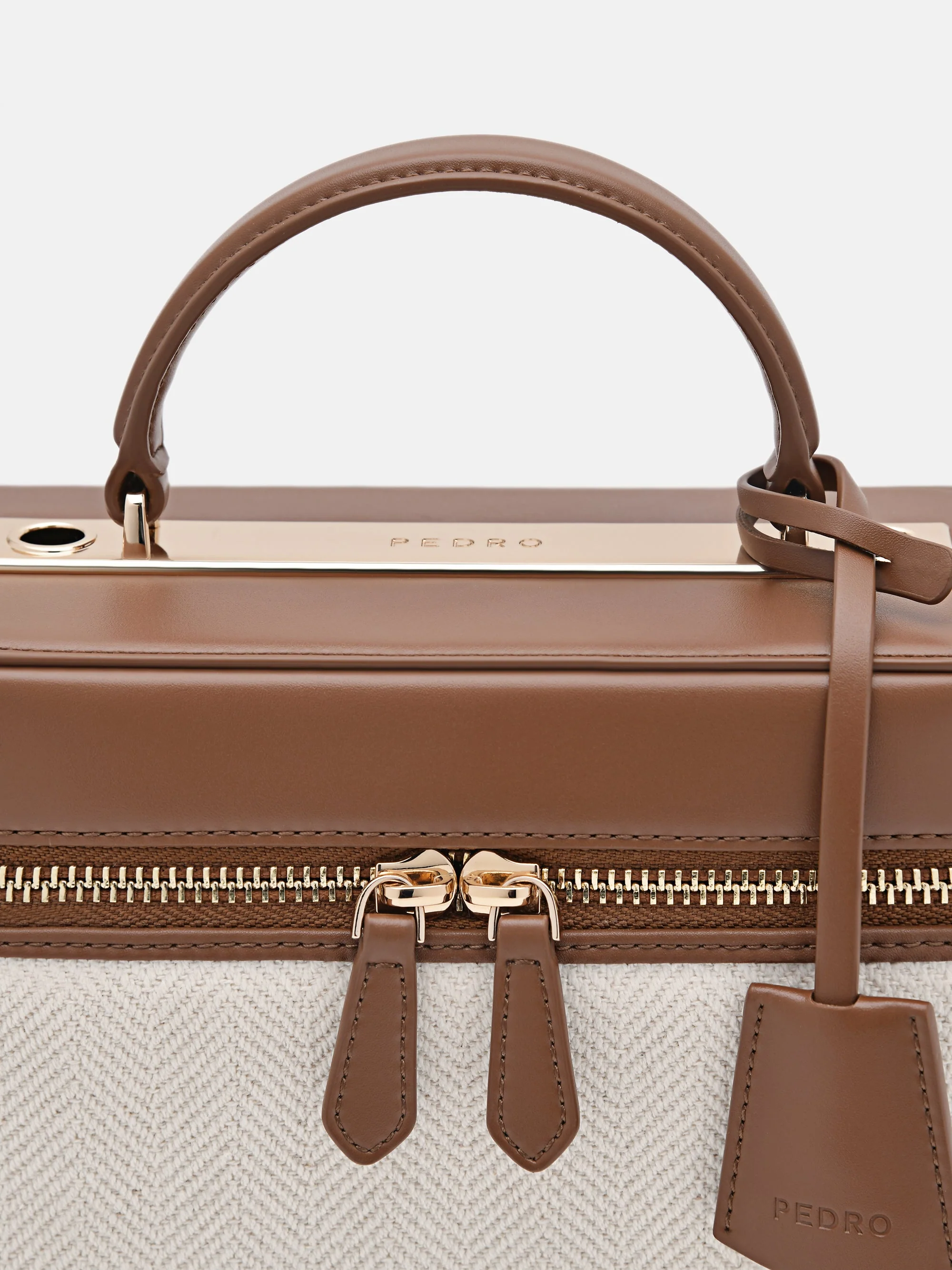 Ari Boxy Shoulder Bag - Image 5